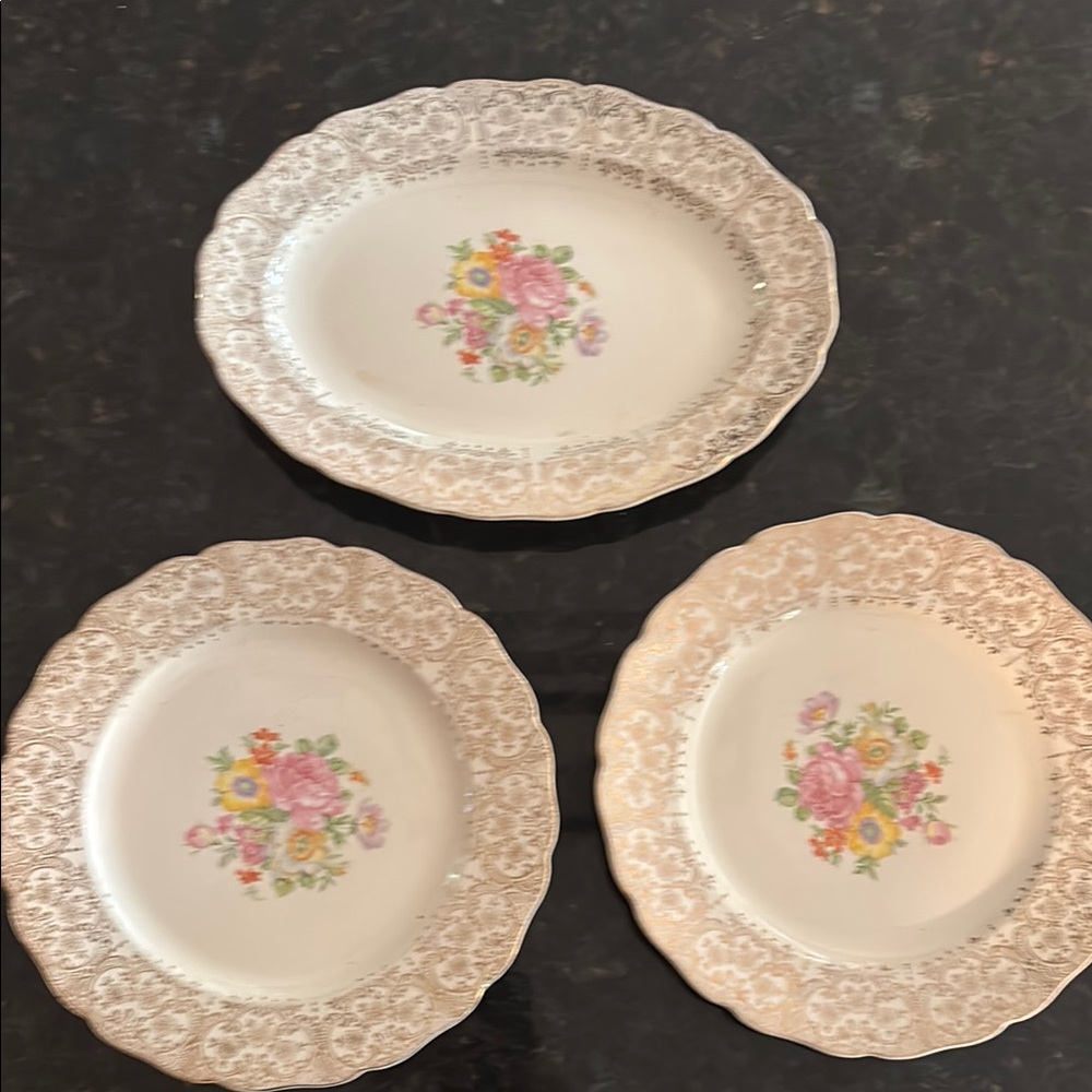 Cannonsburg pottery Lajean dinnerware